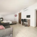 House Rina - 2 *