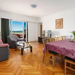 House Rina - 2 * Vodice