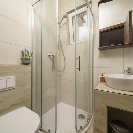House Rina - 2