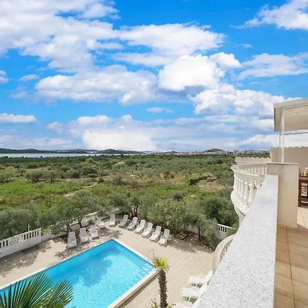 Апартаменты House Rina - 2