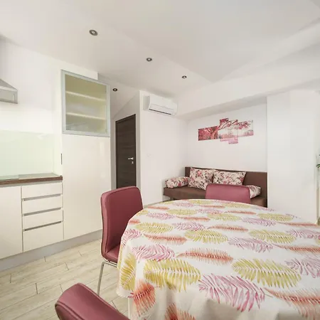 Apartman House Rina - 2 *