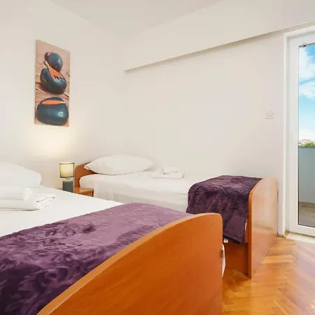 House Rina - 2 Apartment Vodice