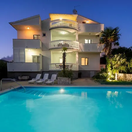 House Rina - 2