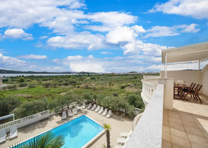 Appartement House Rina - 2